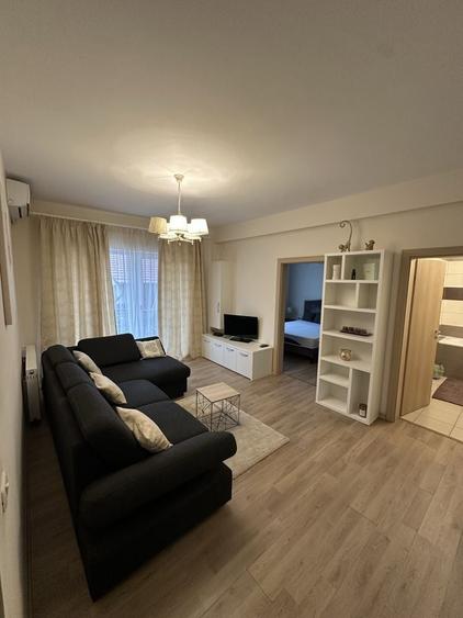 Apartament cu 2 camere semidecomandat în Central