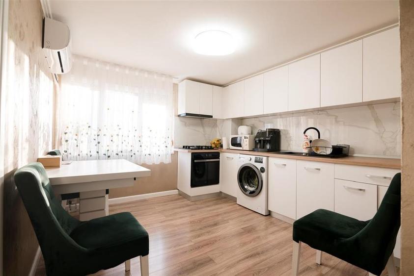 Apartament cu 2 camere decomandat în Sânmartin