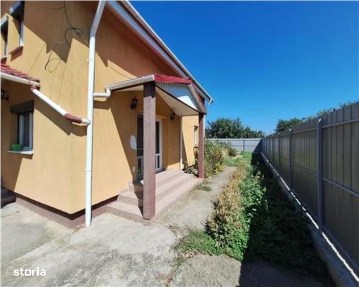 Casă cu 3 camere în Lilieci