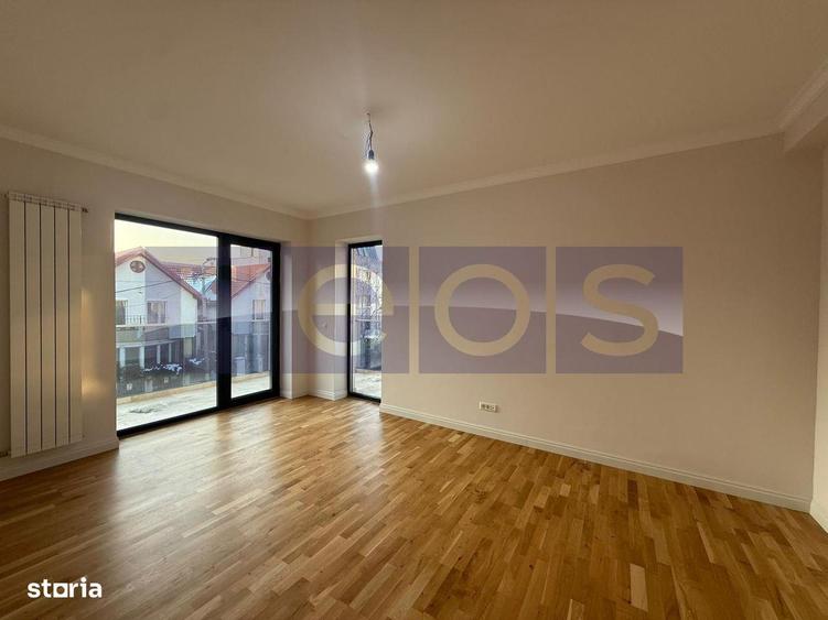 Apartament cu 3 camere în Tei