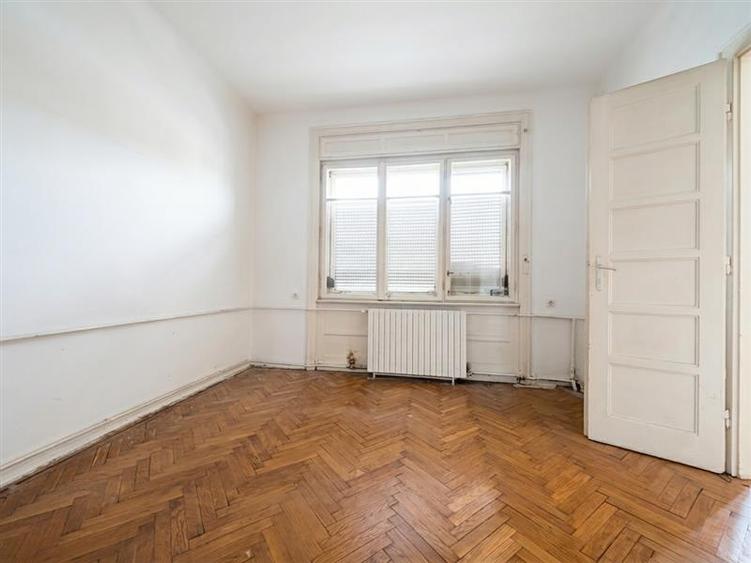 Apartament cu 2 camere nedecomandat în Ultracentral