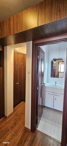 Apartament cu 3 camere decomandat în Gorjului