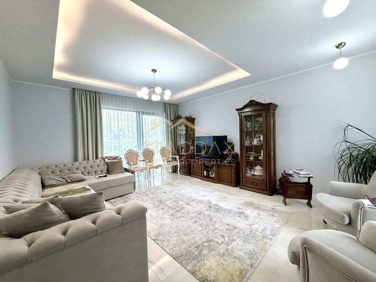 Duplex cu 5 camere cu Canalizare în Central