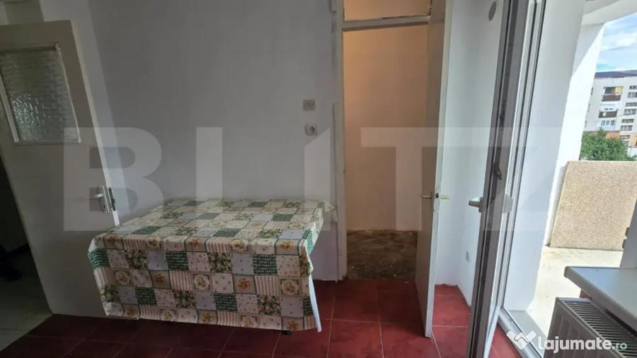 Apartament de vanzare, cu 3 camere, 76 mp, zona Micro 17 - 4