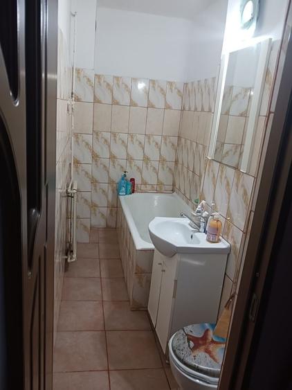 Garsonieră decomandată în Central