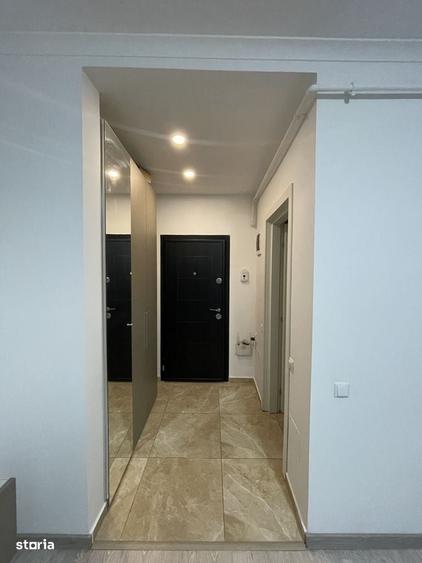 Garsonieră în Roșu