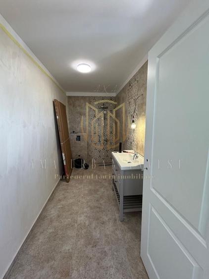 Casă individuală cu 5 camere cu Canalizare în Tunari