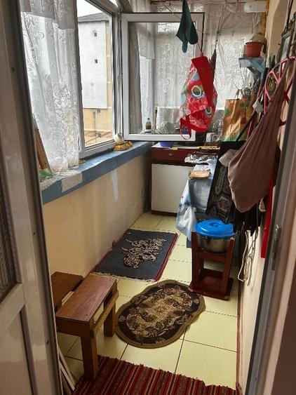 Apartament cu 3 camere decomandat, mobilat în Fetești-Gară