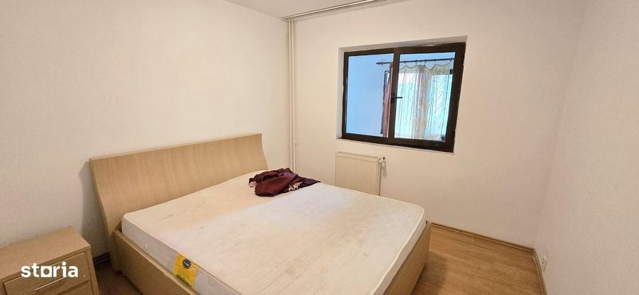 Apartament cu 3 camere decomandat în Galata