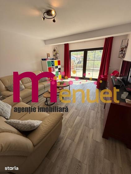 Casă cu 6 camere cu Teren 2000 Mp în Nufăru