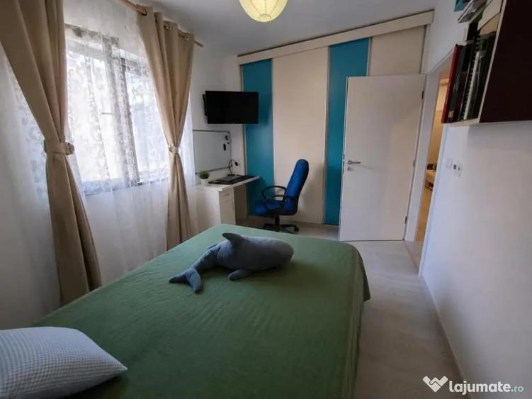 Apartament cu 3 camere decomandat în Valea Adâncă