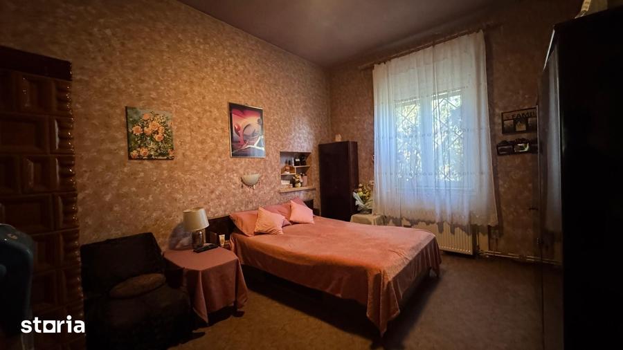 Apartament cu 4 camere semidecomandat în Elisabetin