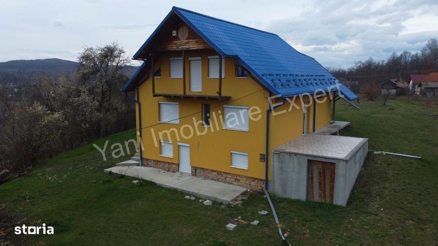 Casă cu 4 camere în Băiculești