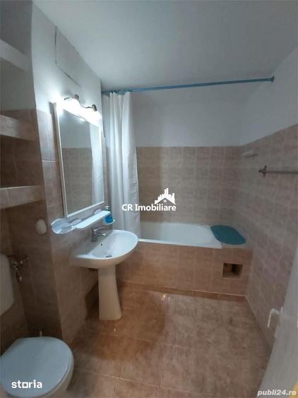 Apartament cu 4 camere decomandat în Decebal