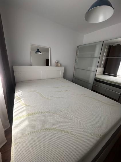 Apartament cu 2 camere semidecomandat, mobilat în 1 Mai