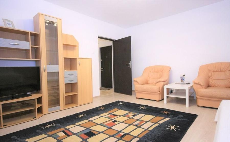 Apartament de 2 camere, decomandat, 7 min metrou, Nerva Traian - 1
