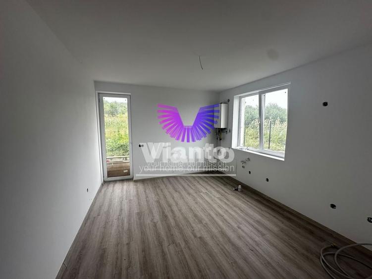Duplex cu 5 camere cu Canalizare în Exterior Vest