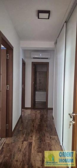 Apartament cu 4 camere semidecomandat în Tomis Nord