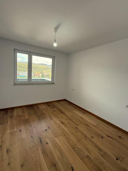 Apartament cu 2 camere semidecomandat în Astra