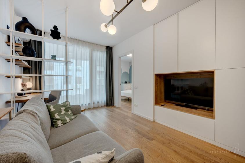 Apartament cu 2 camere semidecomandat în Victoriei