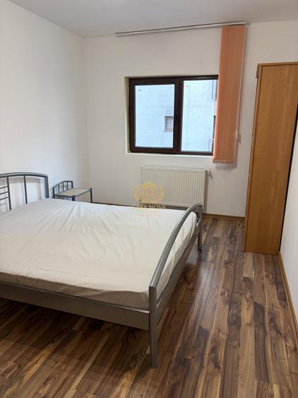 Apartament cu 3 camere decomandat, mobilat în Zorilor