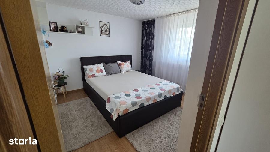 Casă cu 5 camere cu Teren 154 Mp în Central