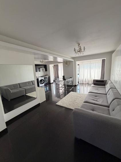 Apartament cu 3 camere decomandat în Unirii Centru