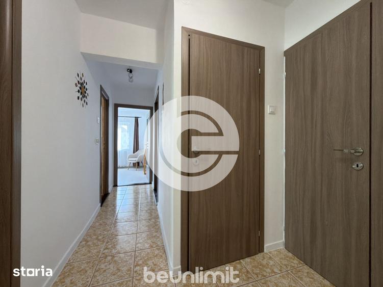 Apartament cu 3 camere în Vasile Aaron
