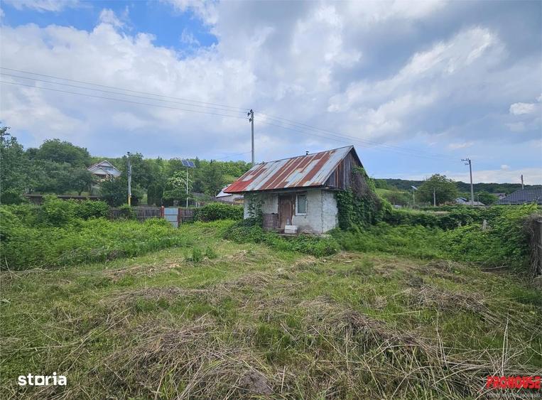 Casă cu 2 camere cu Teren 300 Mp în Luncani