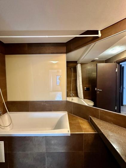 Apartament cu 3 camere decomandat în Barbu Văcărescu