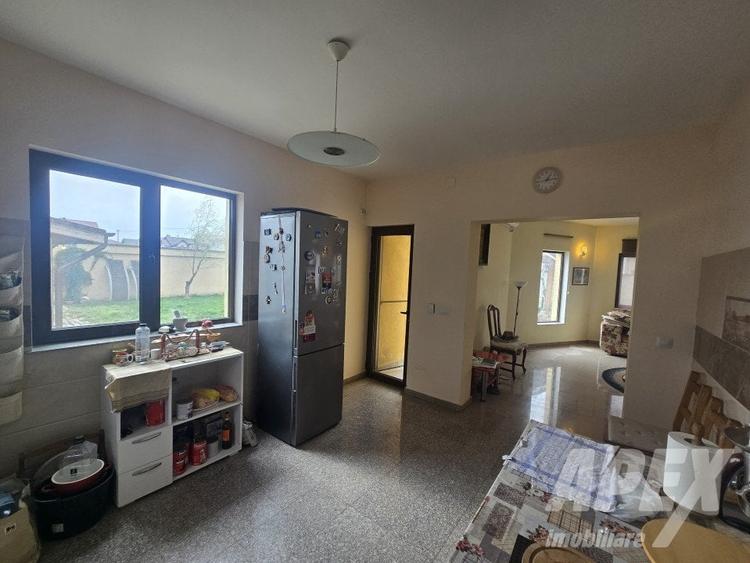 Casă individuală cu 4 camere cu Canalizare în Clinceni