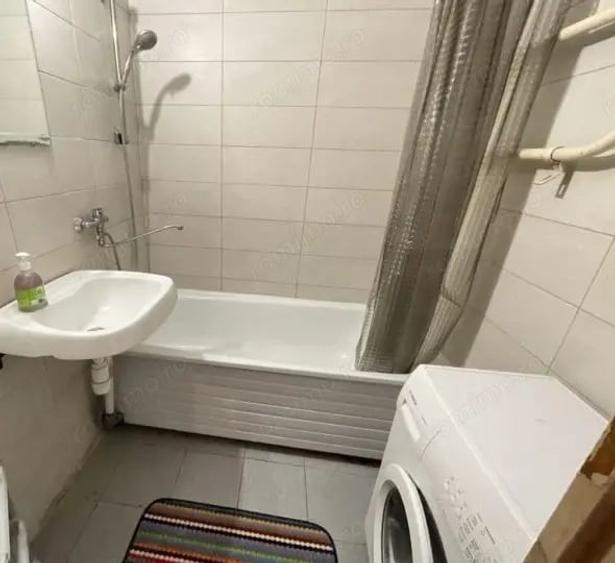 Apartament cu 2 camere decomandat în Sebastian