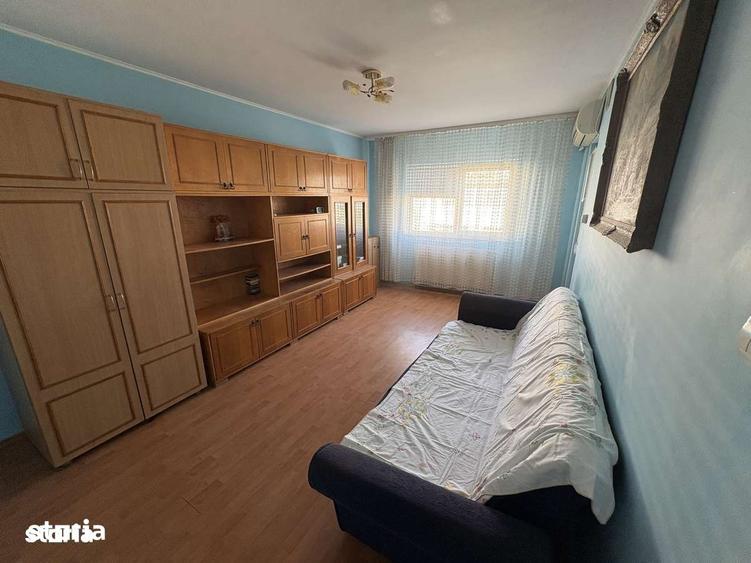 Apartament cu 2 camere decomandat în Exterior Vest