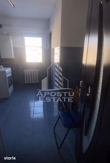Apartament cu 3 camere decomandat în Elisabetin