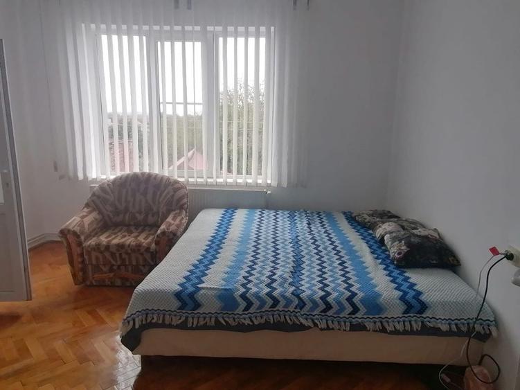 Apartament cu 3 camere nedecomandat în Central
