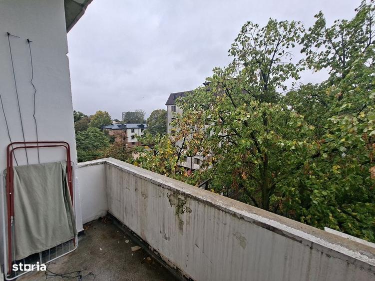 Apartament cu 3 camere decomandat în Tătărași