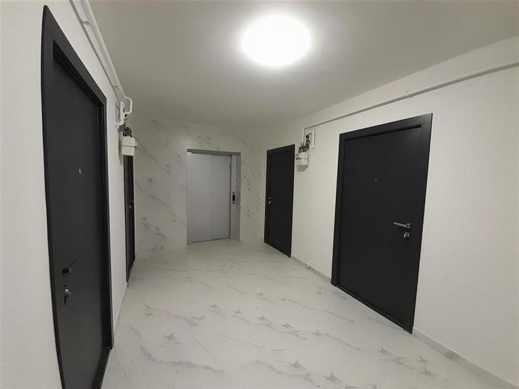 Apartament cu 2 camere semidecomandat în Bucium