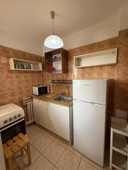 Garsonieră semidecomandată în Costin Georgian