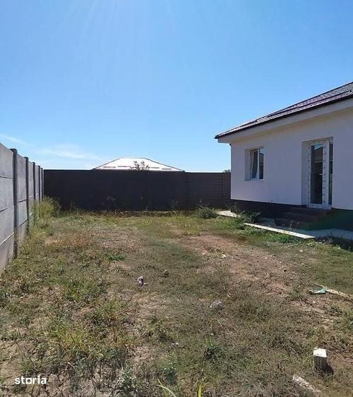 Casă cu 4 camere în Vârteju