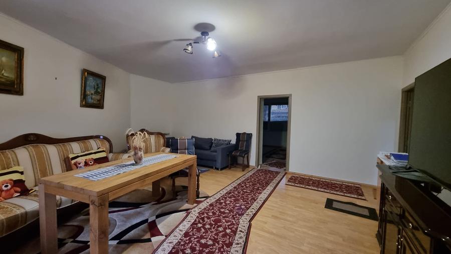 Casă individuală cu 3 camere cu Canalizare în Semicentral
