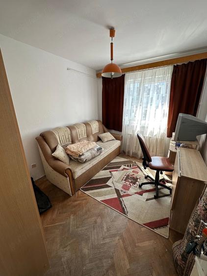 Apartament cu 4 camere decomandat în Mănăștur