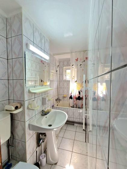 Apartament 2 camere, etaj 1, centrala proprie, zona Sagului - 4
