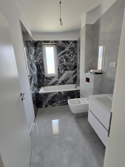 Apartament cu 3 camere decomandat în Giroc