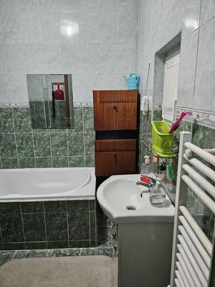 Garsonieră decomandată, mobilată în Central