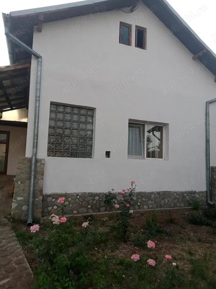 Casă cu 5 camere în Central