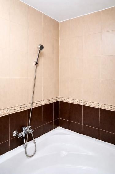 Apartament cu 2 camere decomandat, mobilat în Baicului
