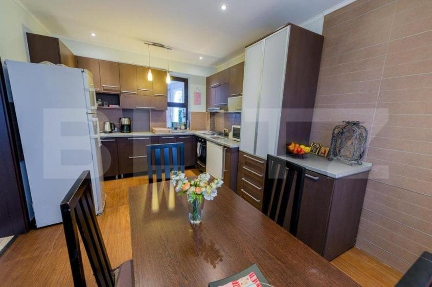 Casă individuală cu 6 camere cu Teren 420 Mp în Exterior Vest