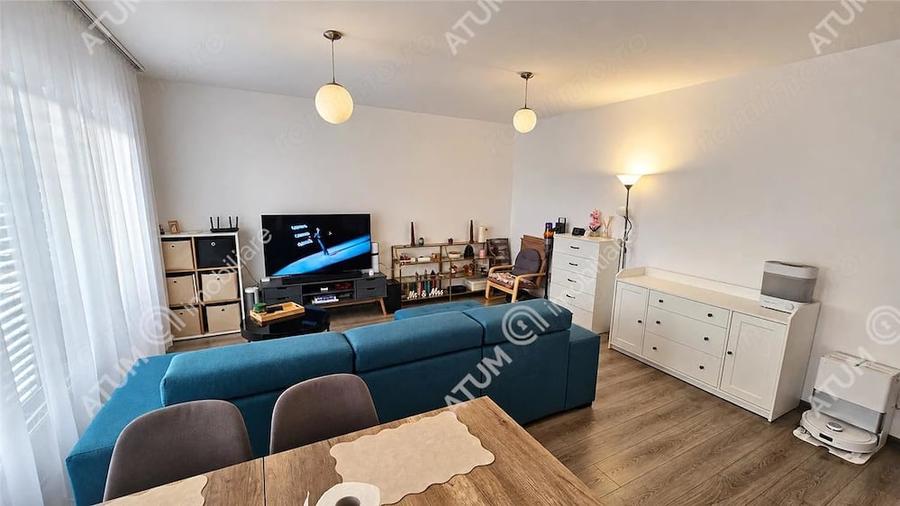 Apartament cu 3 camere decomandat în Sud
