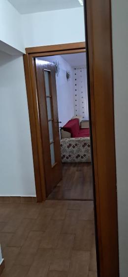 Apartament cu 2 camere decomandat în CET