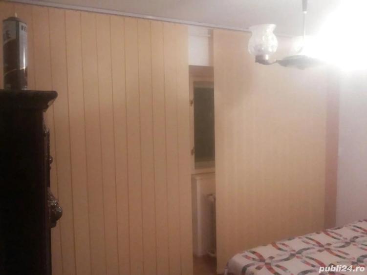 Apartament cu 3 camere semidecomandat în Aviației